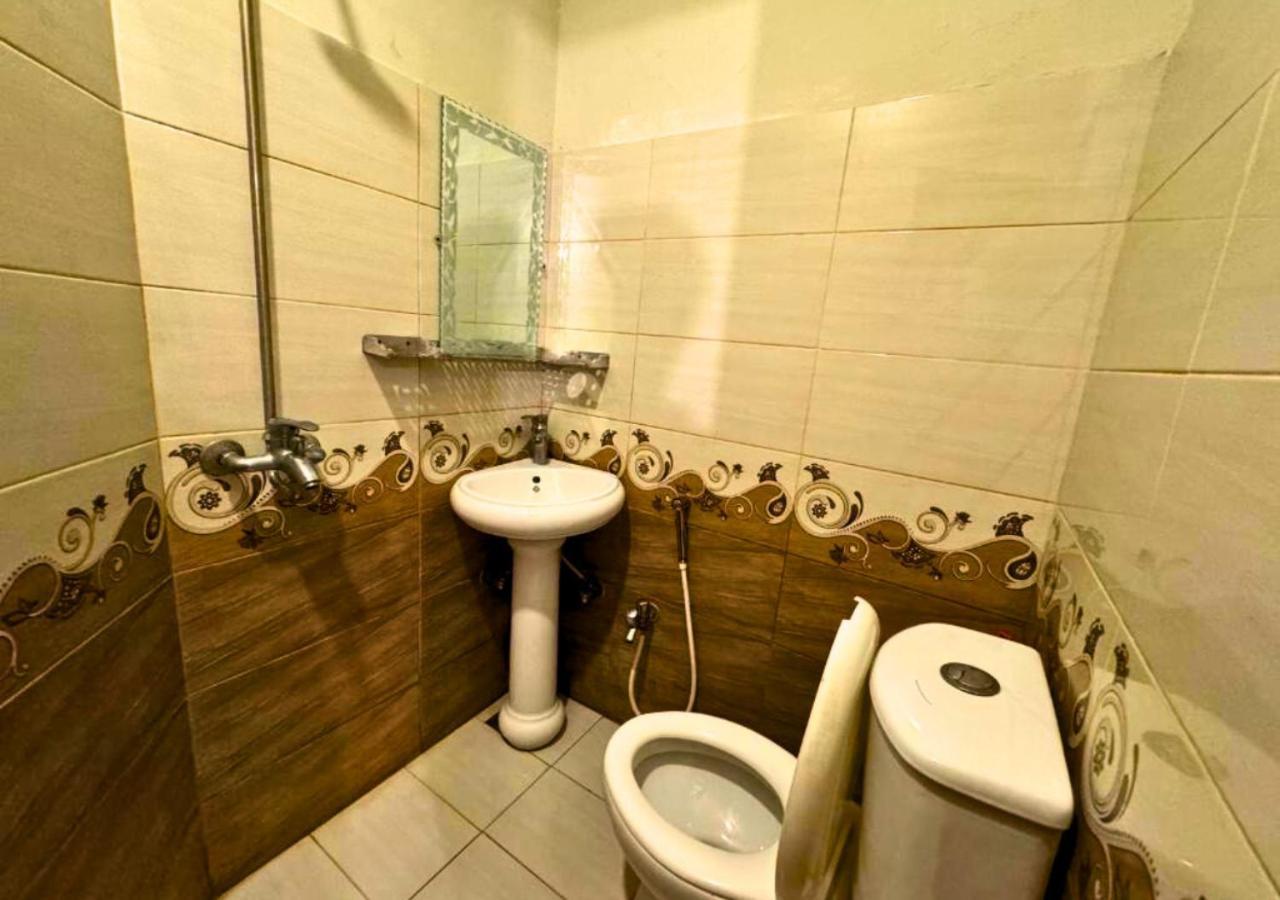 Doves Inn Hotel Kalma Chowk ลาฮอร์ ภายนอก รูปภาพ